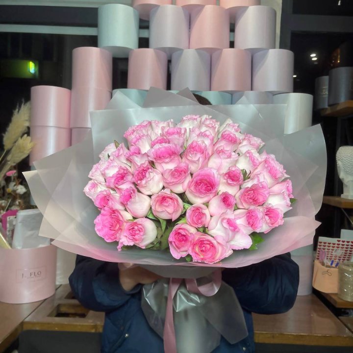  51 розовых роз в Якутске