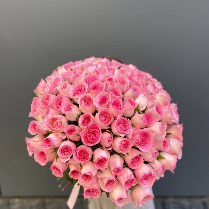 101 розовая роза в Якутске