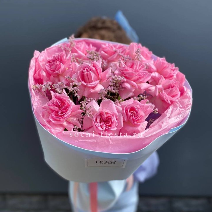 Букет французских розовых роз  в Якутске
