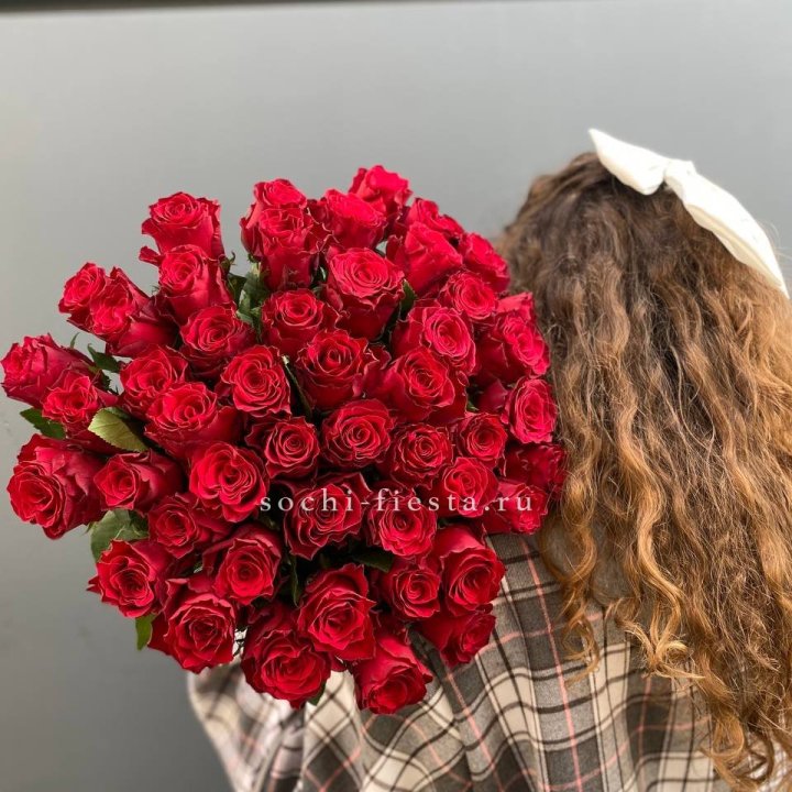 51 красная роза в Якутске