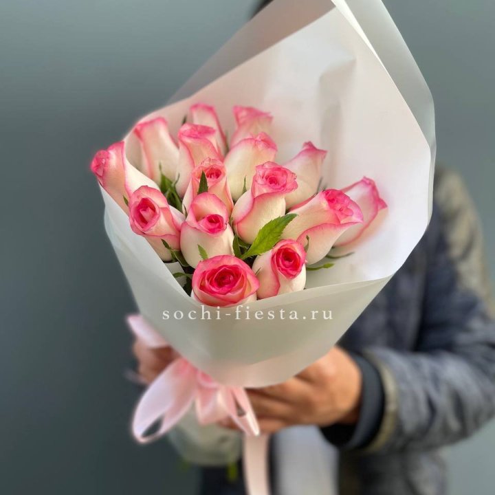 15 роз "Джумилия" в Якутске