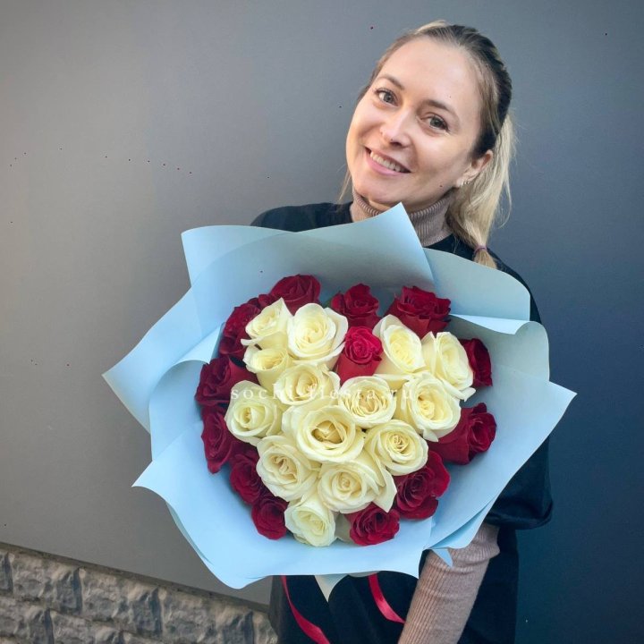 27 роз "Сердце" в Якутске