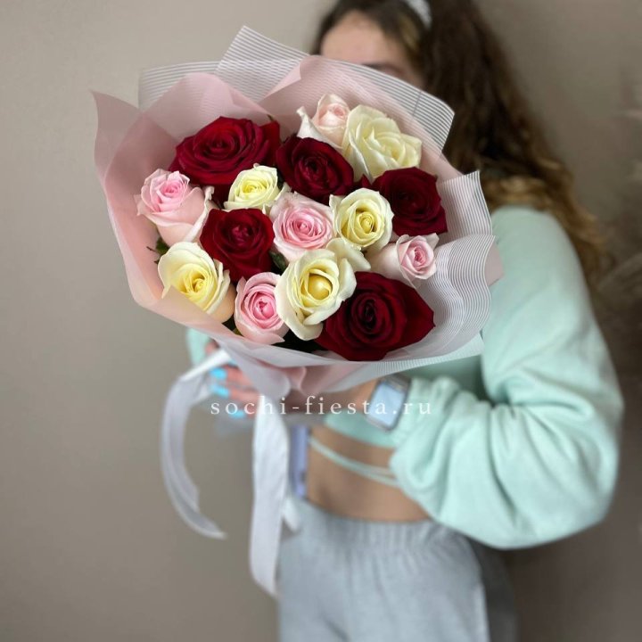 15 роз "Карусель" в Якутске