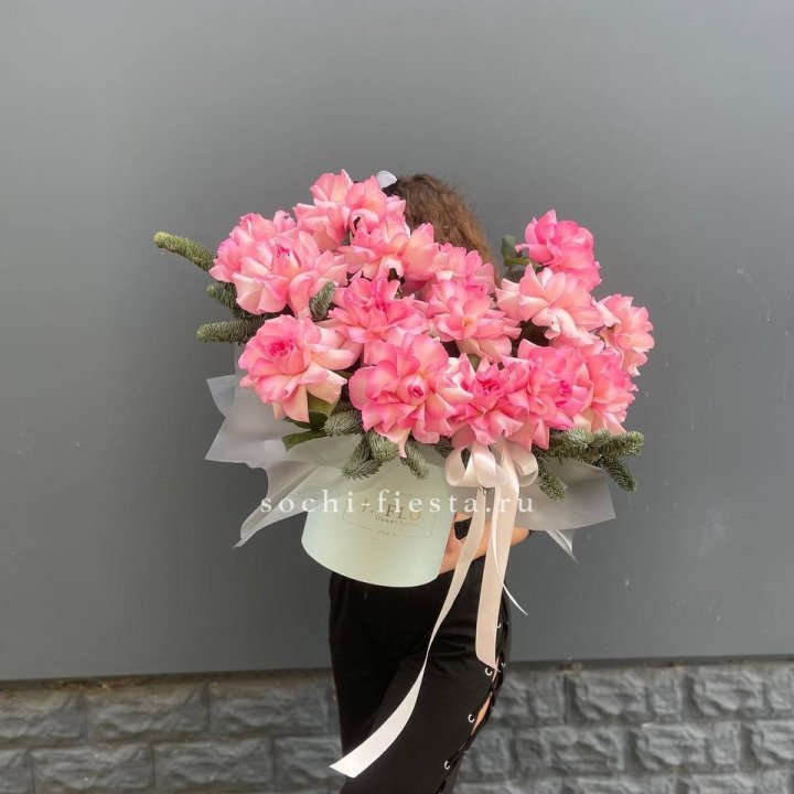 Бокс из 15 французских роз в Якутске