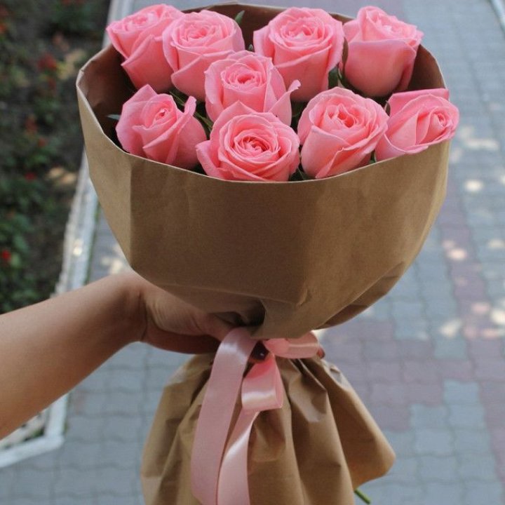 9 розовых роз в Якутске