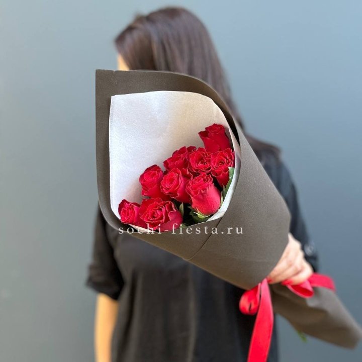 9 красных роз в фоамиране в Якутске