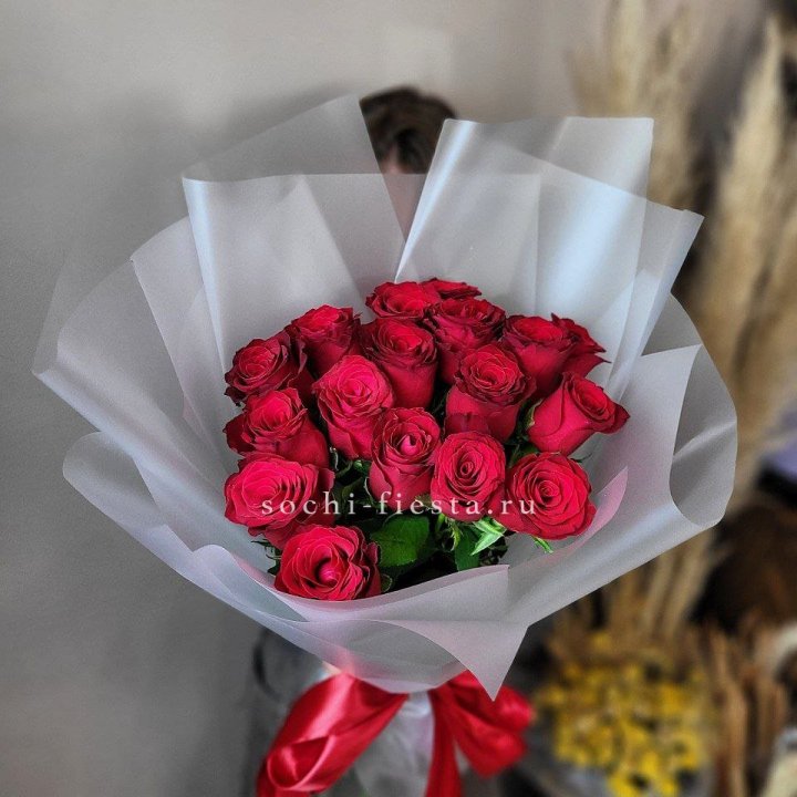 17 красных роз "Нет времени ждать" в Якутске