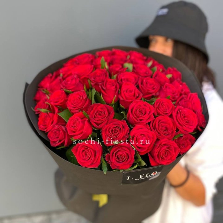 51 роза "Блек" в Якутске
