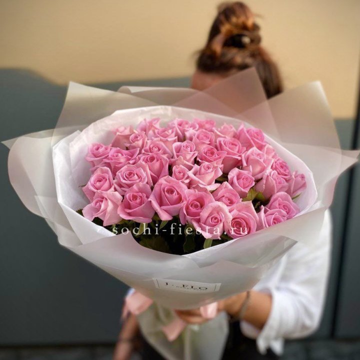 Букет розовых роз  в Якутске