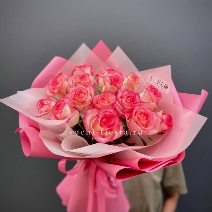 15 роз "Джумилия" в Якутске