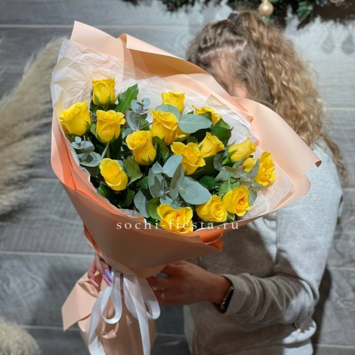 15 желтых роз в Якутске
