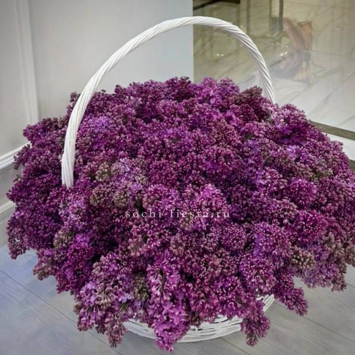 Корзина сирени в Якутске