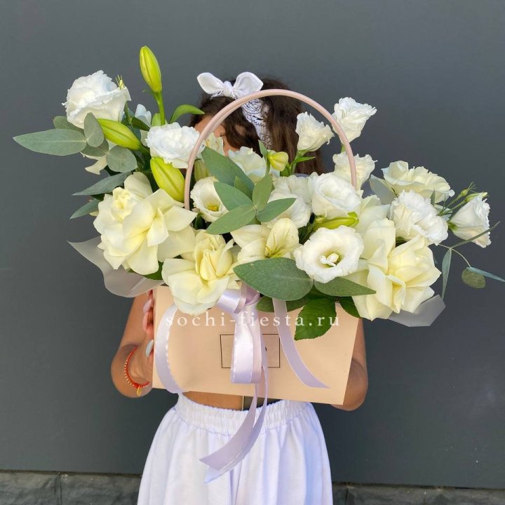 Сумочка цветов "Матина" в Якутске