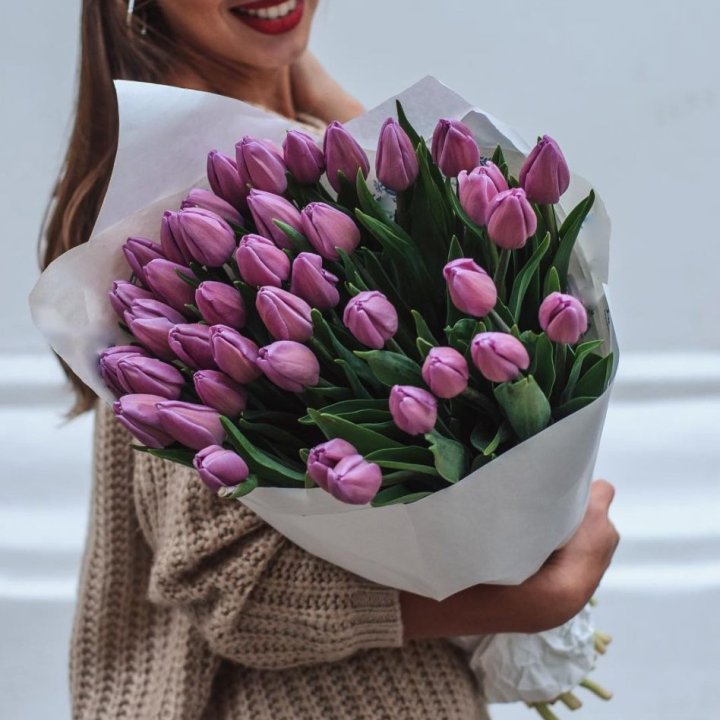 39 сиреневых тюльпанов в Якутске