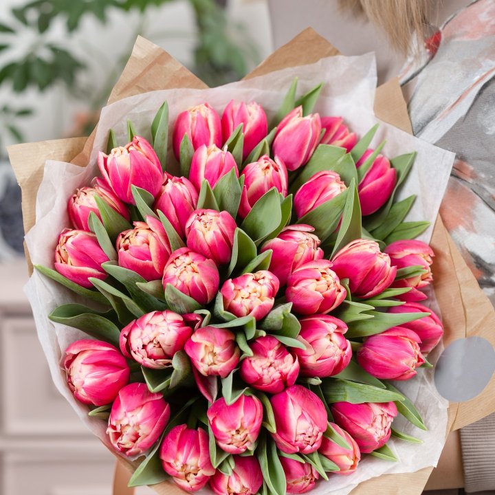 Букет пионовидных тюльпанов в Якутске